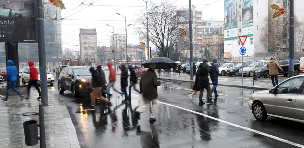 Пешаци опет претрчавају Макензијеву